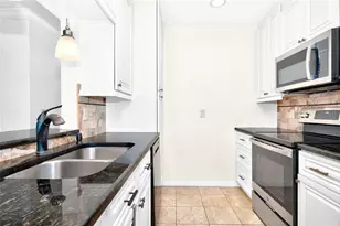 2245 Greenwich Dr, Sun City Center, FL 33573 - Photo 19