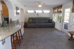 1874 Wateroak Dr W, Clearwater, FL 33764 - Photo 7