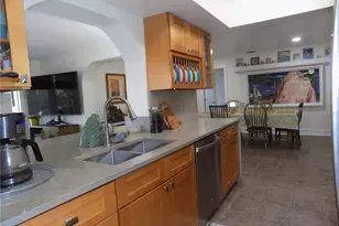 1874 Wateroak Dr W, Clearwater, FL 33764 - Photo 19