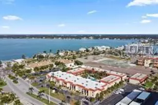 10365 Paradise Blvd, Treasure Island, FL 33706 - Photo 11