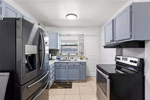 2313 E 111th Ave, Tampa, FL 33612 - Photo 13