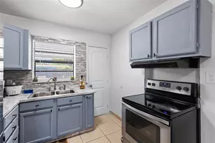 2313 E 111th Ave, Tampa, FL 33612 - Photo 15