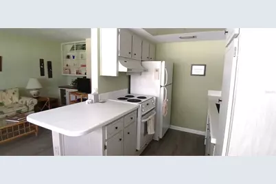 650 Pinellas Point Drive S #110, Saint Petersburg, FL 33705 - Photo 11