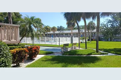650 Pinellas Point Drive S #110, Saint Petersburg, FL 33705 - Photo 23