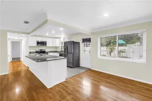 6195 28th Ave N, Saint Petersburg, FL 33710 - Photo 7