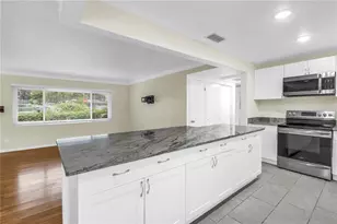 6195 28th Ave N, Saint Petersburg, FL 33710 - Photo 11
