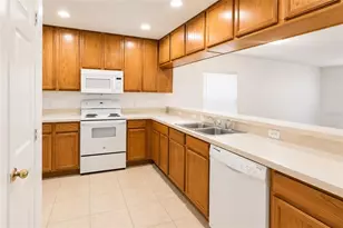 702 E Madison St, Plant City, FL 33563 - Photo 5