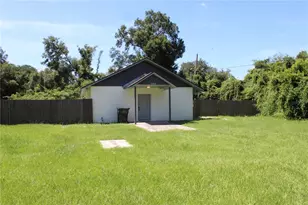 11413 Pruett Rd, Seffner, FL 33584 - Photo 1