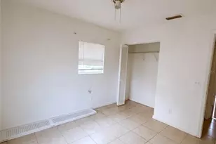 1636 SE Arapaho Ave, Stuart, FL 34994 - Photo 9