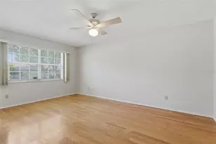 2211 Lark Cir W, Palm Harbor, FL 34684 - Photo 7