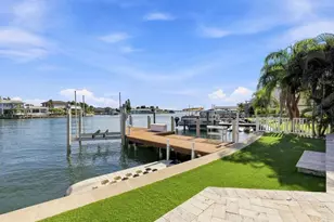 320 Palm Island NE, Clearwater Beach, FL 33767 - Photo 5