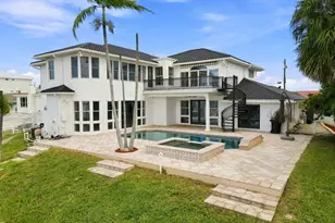 461 Palm Island NE, Clearwater Beach, FL 33767 - Photo 47