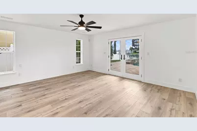461 Palm Island NE, Clearwater Beach, FL 33767 - Photo 11
