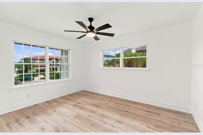 461 Palm Island NE, Clearwater Beach, FL 33767 - Photo 27