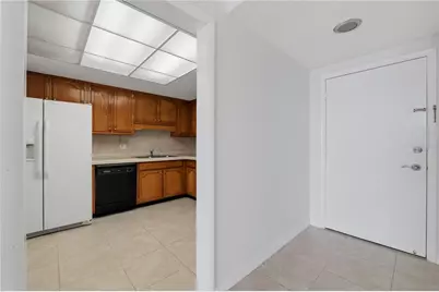 675 S Gulfview Boulevard #206, Clearwater Beach, FL 33767 - Photo 11