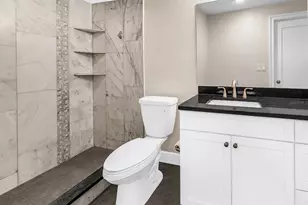 103 1st St E, Saint Petersburg, FL 33715 - Photo 21