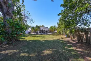 6101 37th Ave N, Saint Petersburg, FL 33710 - Photo 41