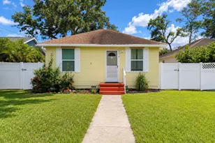 217 50th Terrace N, Saint Petersburg, FL 33703 - Photo 1