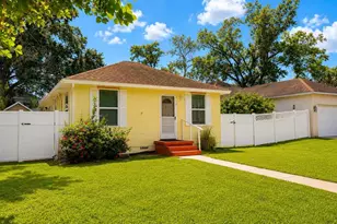 217 50th Terrace N, Saint Petersburg, FL 33703 - Photo 3