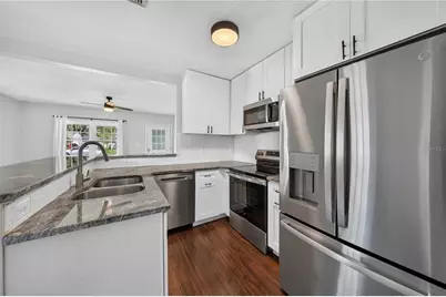 3906 W Bay Vista Avenue, Tampa, FL 33611 - Photo 15