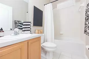 1615 Bonita Bluff Ct, Ruskin, FL 33570 - Photo 9