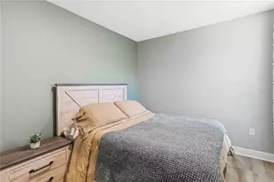 10007 Dolphin Gull Cir, Thonotosassa, FL 33592 - Photo 9