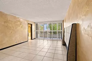 5700 Mariner St, Tampa, FL 33609 - Photo 41