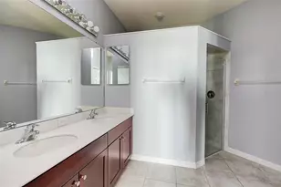 5673 Sunset Falls Dr, Apollo Beach, FL 33572 - Photo 15