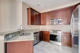 5673 Sunset Falls Dr, Apollo Beach, FL 33572 - Photo 9
