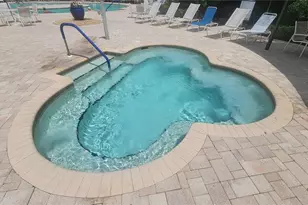 5673 Sunset Falls Dr, Apollo Beach, FL 33572 - Photo 21