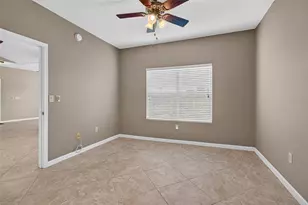 10764 70th Ave, Seminole, FL 33772 - Photo 17
