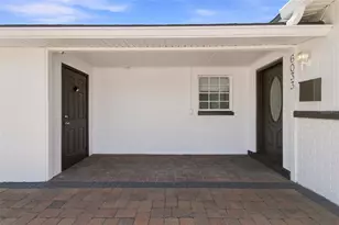 6033 Ambassador Dr, Tampa, FL 33615 - Photo 17
