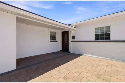 6033 Ambassador Drive, Tampa, FL 33615 - Photo 19