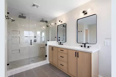 1946 Illinois Avenue NE, Saint Petersburg, FL 33703 - Photo 25