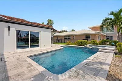 1946 Illinois Avenue NE, Saint Petersburg, FL 33703 - Photo 45