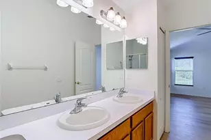 7441 Tower Bridge Dr, Wesley Chapel, FL 33545 - Photo 35