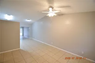 12203 N 9th St, Tampa, FL 33612 - Photo 13