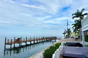 4974 Coquina Key Dr SE, Saint Petersburg, FL 33705 - Photo 23