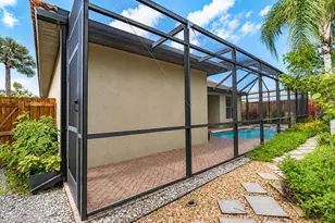 2557 Marblehead Dr, Sarasota, FL 34231 - Photo 49