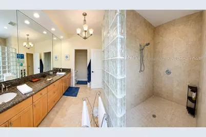 2557 Marblehead Drive, Sarasota, FL 34231 - Photo 23