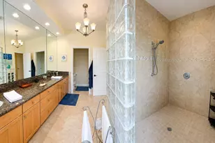 2557 Marblehead Dr, Sarasota, FL 34231 - Photo 23