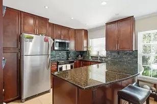 230 N Bayshore Blvd, Clearwater, FL 33759 - Photo 9