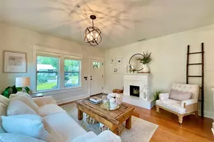 1408 E Powhatan Ave, Tampa, FL 33604 - Photo 9