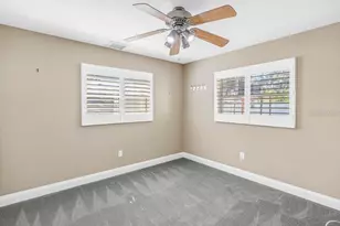 7700 22nd Ave N, Saint Petersburg, FL 33710 - Photo 21
