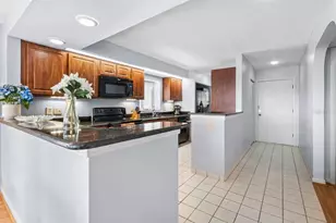 819 Bahia Del Sol Dr, Ruskin, FL 33570 - Photo 5