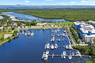 819 Bahia Del Sol Dr, Ruskin, FL 33570 - Photo 47