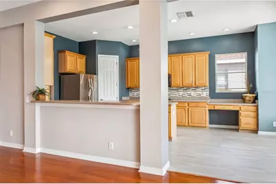 10226 Deercliff Drive, Tampa, FL 33647 - Photo 5