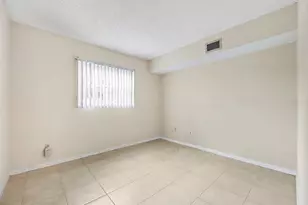 2525 W Bay Dr, Largo, FL 33770 - Photo 15