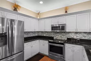 5626 Cortina Ln, Palmetto, FL 34221 - Photo 21