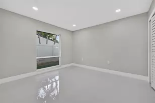 219 Miramar Blvd NE, Saint Petersburg, FL 33704 - Photo 29
